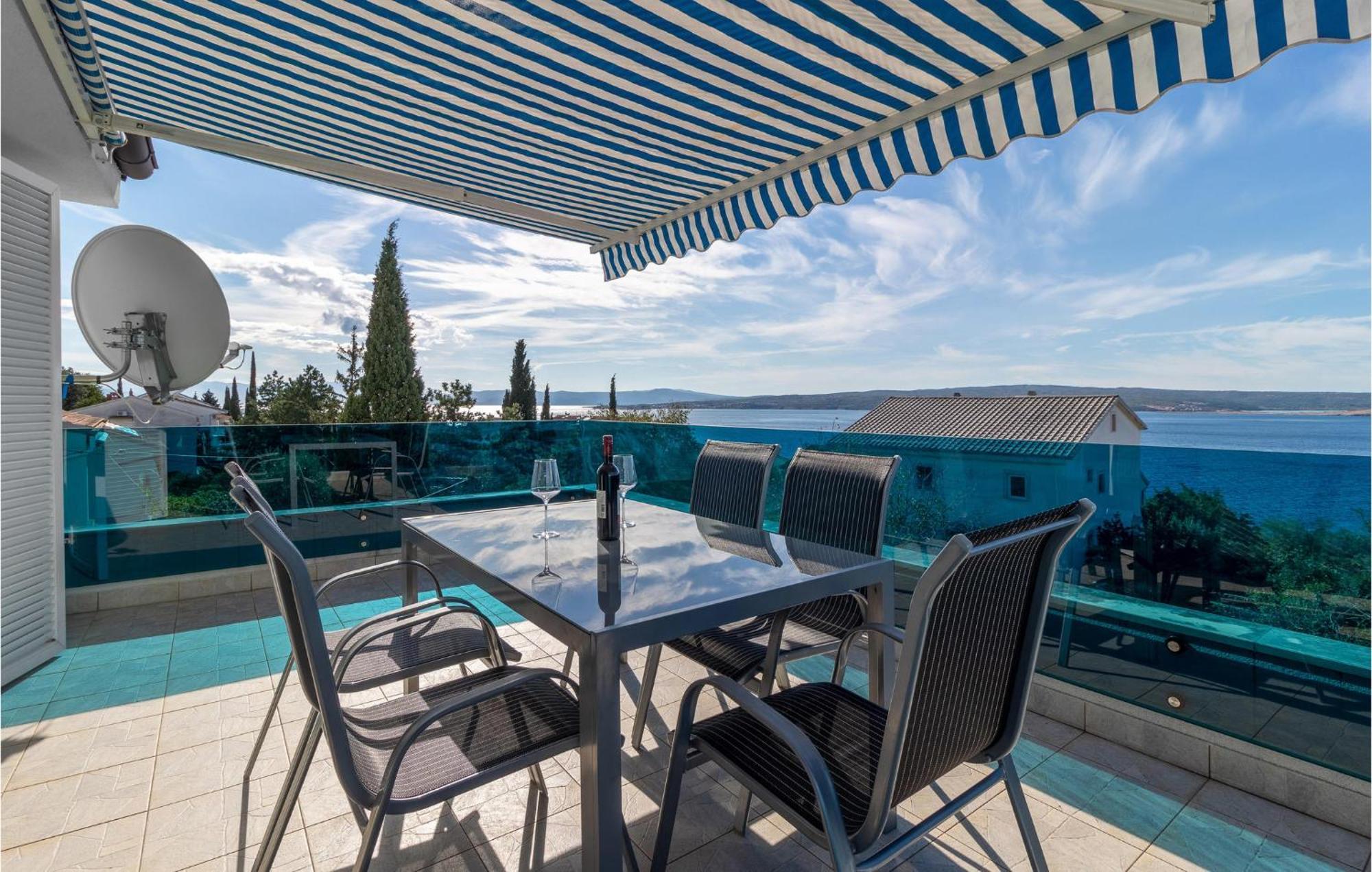 Stunning Apartment In Dramalj With House Sea View Bagian luar foto