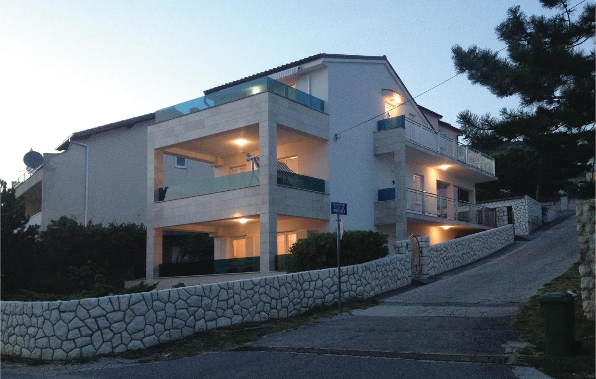 Stunning Apartment In Dramalj With House Sea View Bagian luar foto