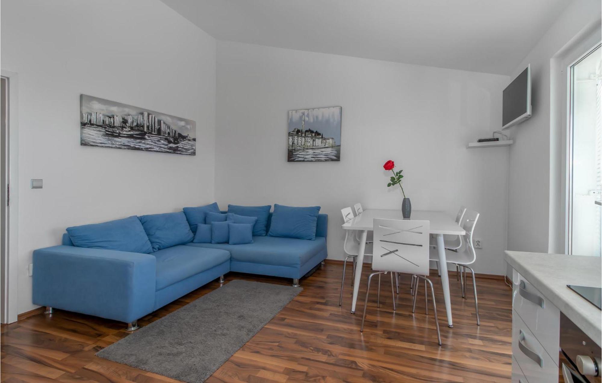 Stunning Apartment In Dramalj With House Sea View Bagian luar foto